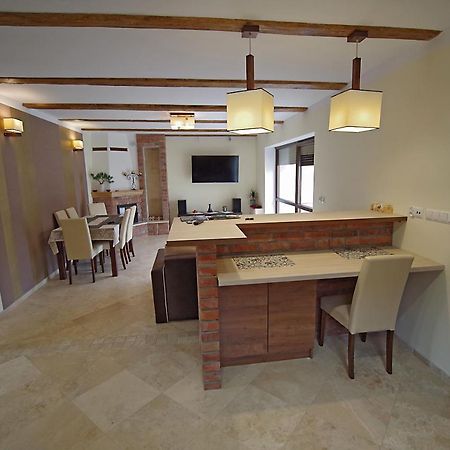Hotelik Hermes Pieniezno Rum bild