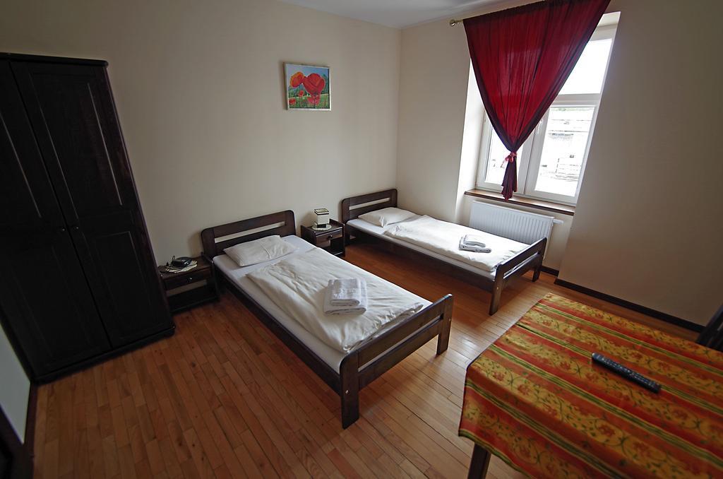 Hotelik Hermes Pieniezno Exteriör bild